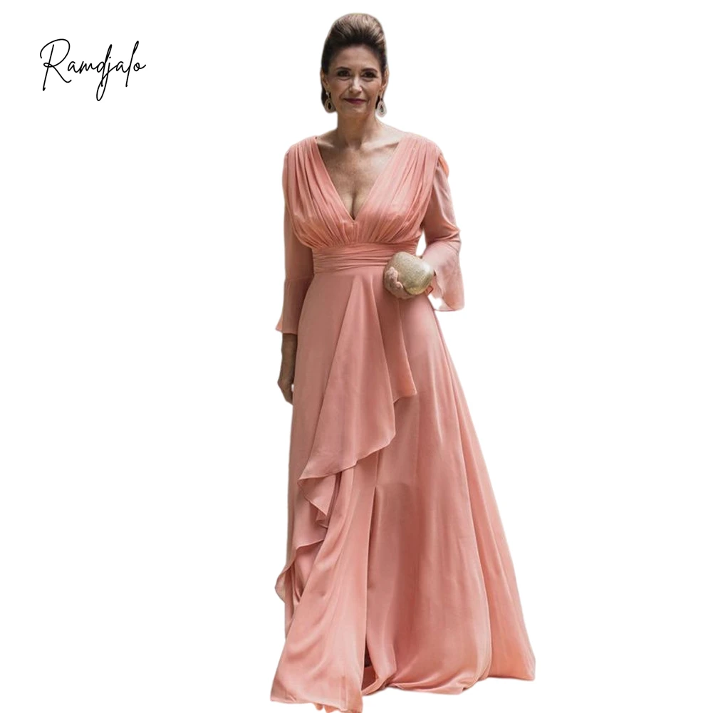 

Mother of the Bride Dresses 2022 Peach Chiffon Deep V Neck Bell Long Sleeves Draped Sexy Women Wedding Guest Gowns Evening Wear