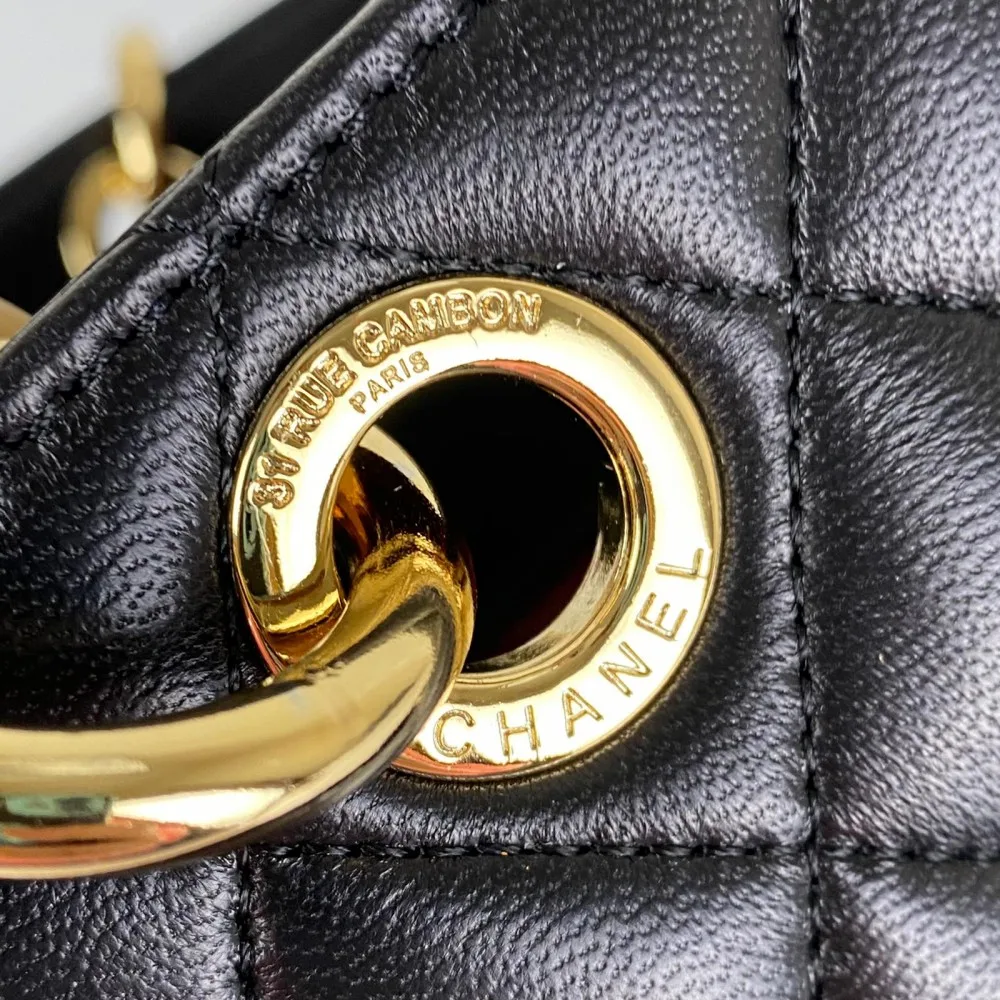 

Luxury Shoulder bag Genius leather.