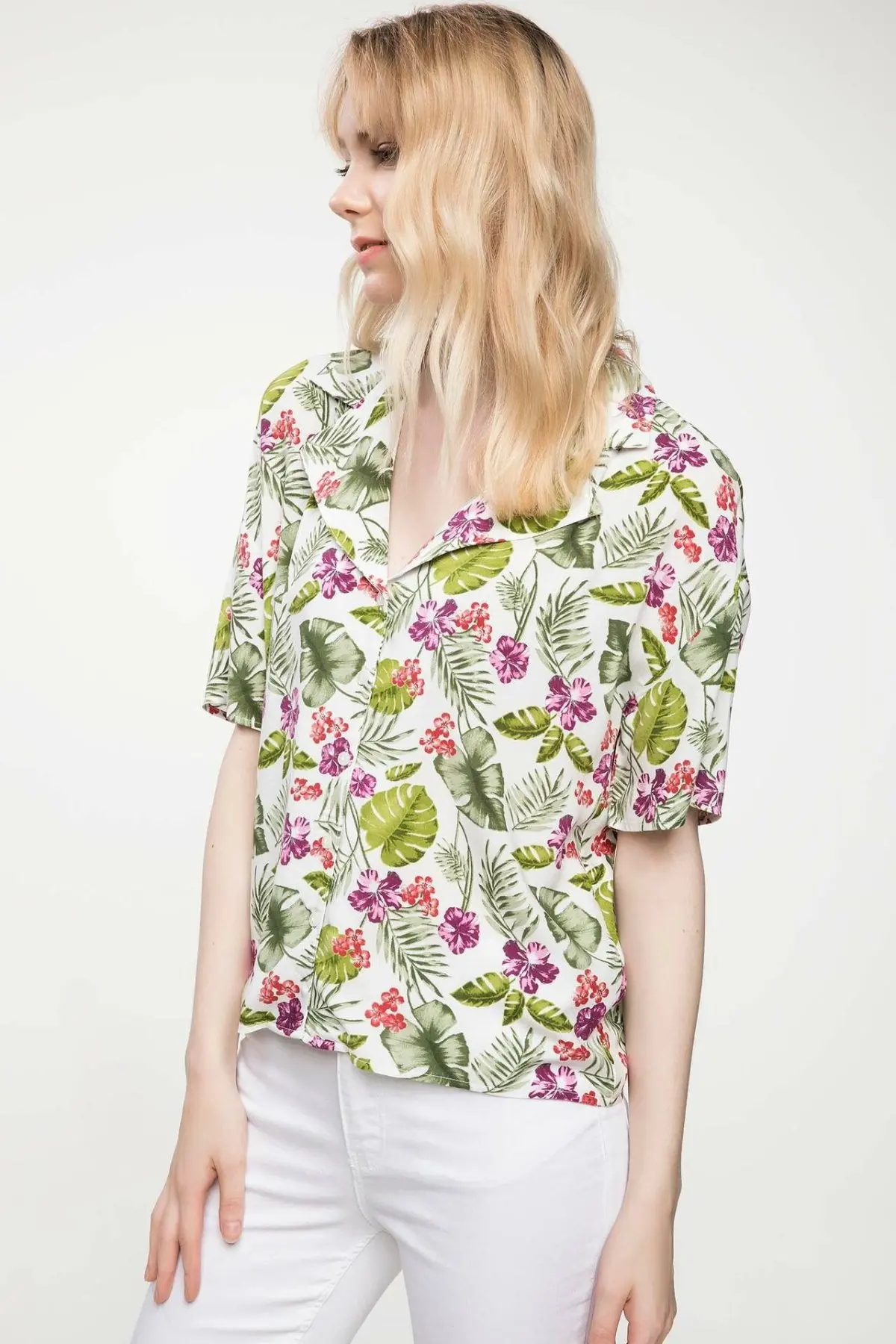 Женская Повседневная рубашка DeFacto с коротким рукавом и принтом высокого качества