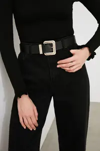 Кожаный ремень с пряжкой TWOAW21KE0094