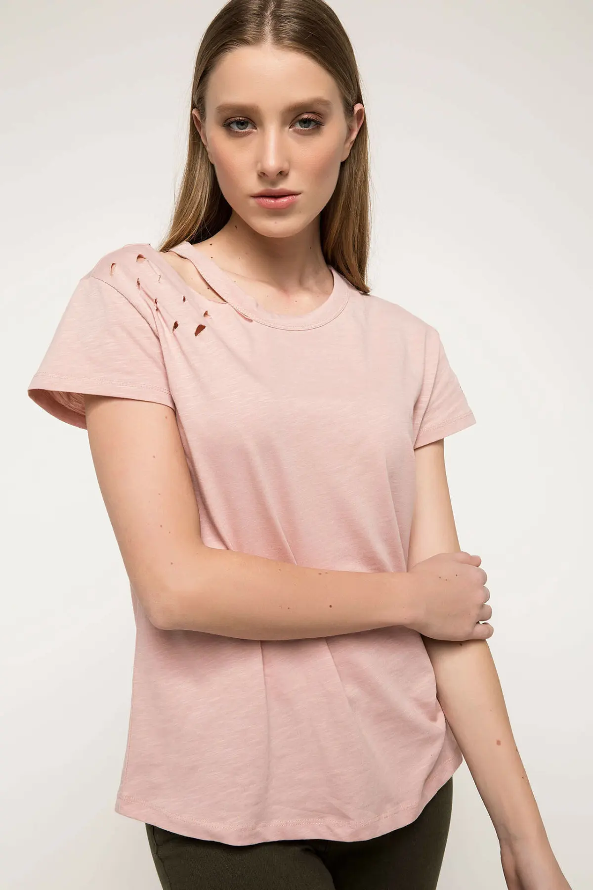 DeFacto женская футболка с круглым вырезом и коротким рукавом Женский однотонный
