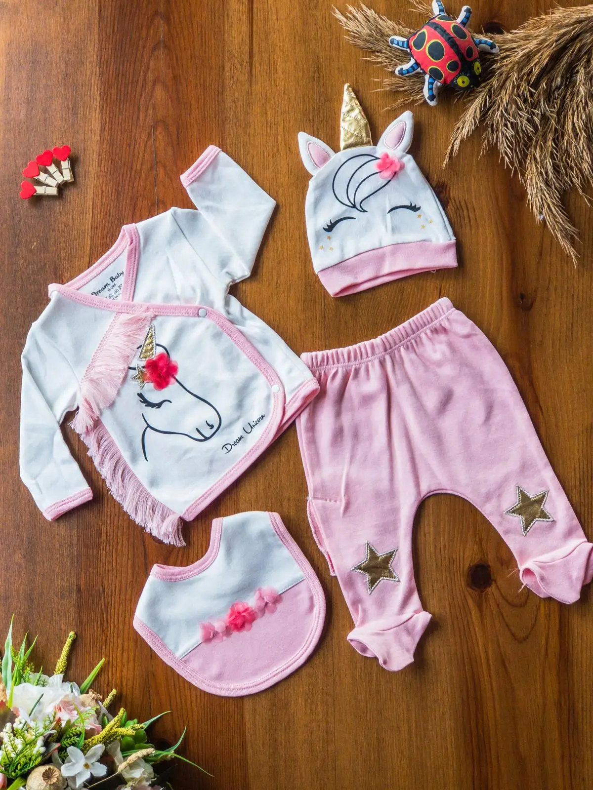 

UNICORN GIRL BABY ZIBIN SET