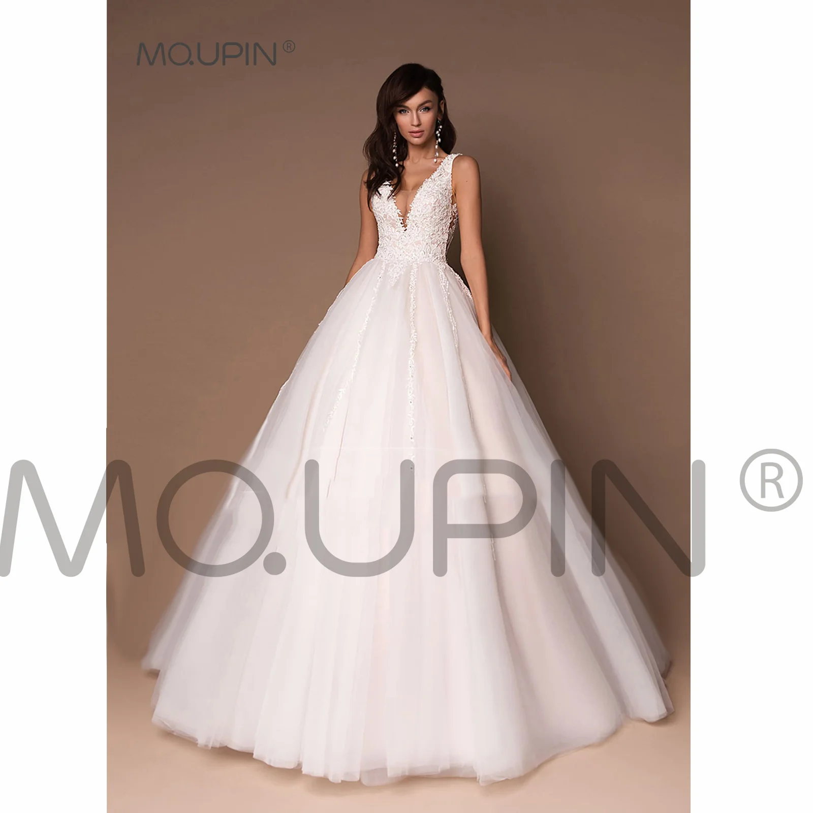 

MQUPIN Deep V-Neck Sleeveless Wedding Dresses, With Beads Appliques Tulle Puffy 2022 Bridal Floor-To-Ceiling A-Line Gown For A24