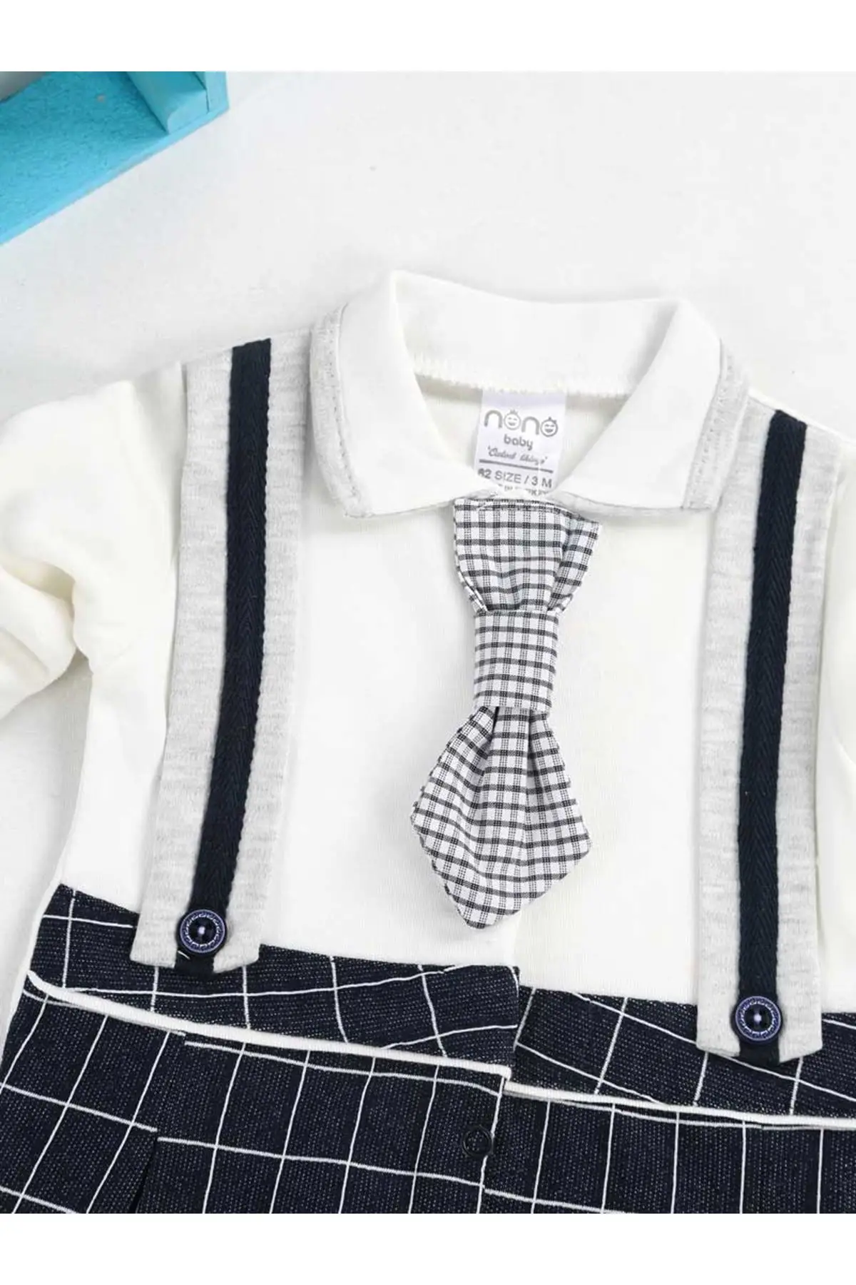 Комбинезоны с галстуком для маленьких мальчиков Цвет белый темно-синий |