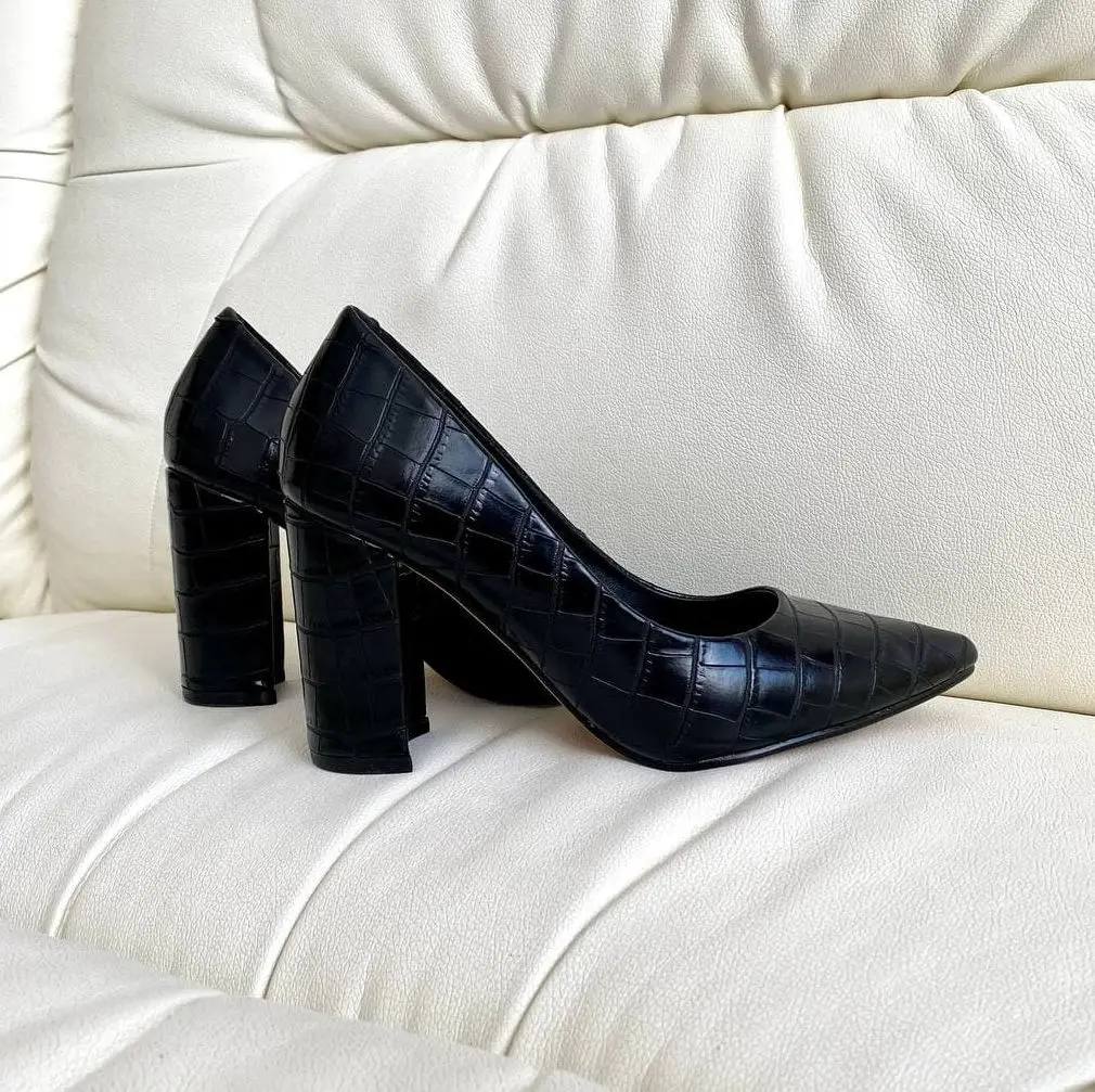 Женские туфли на удобном блочном каблуке (свадебные туфли) цвет молочный бежевый