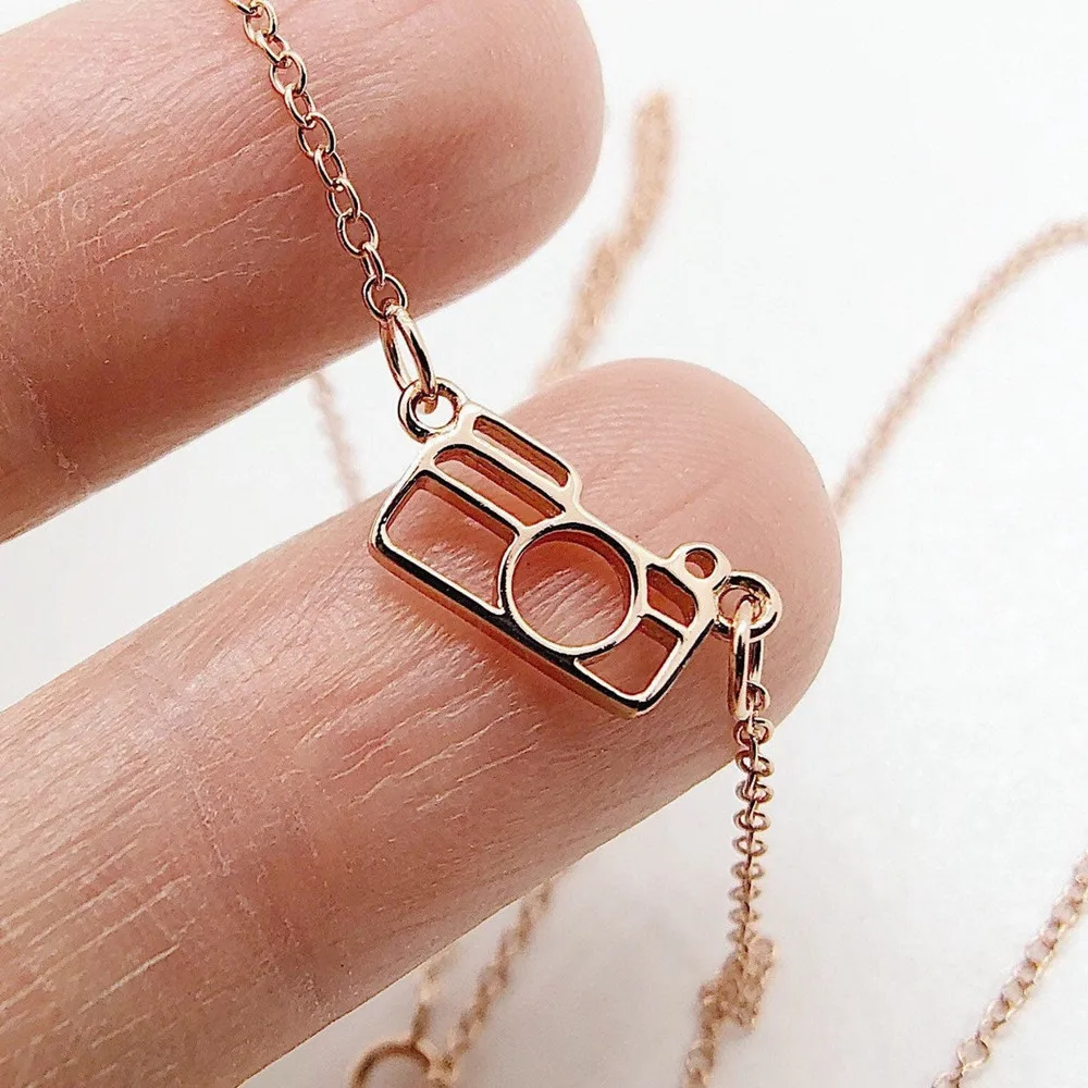 

Cute Camera Necklace Pendant Stainless Steel Long Chain Vintage Origami Charm Necklace For Women Photographer Jewelry