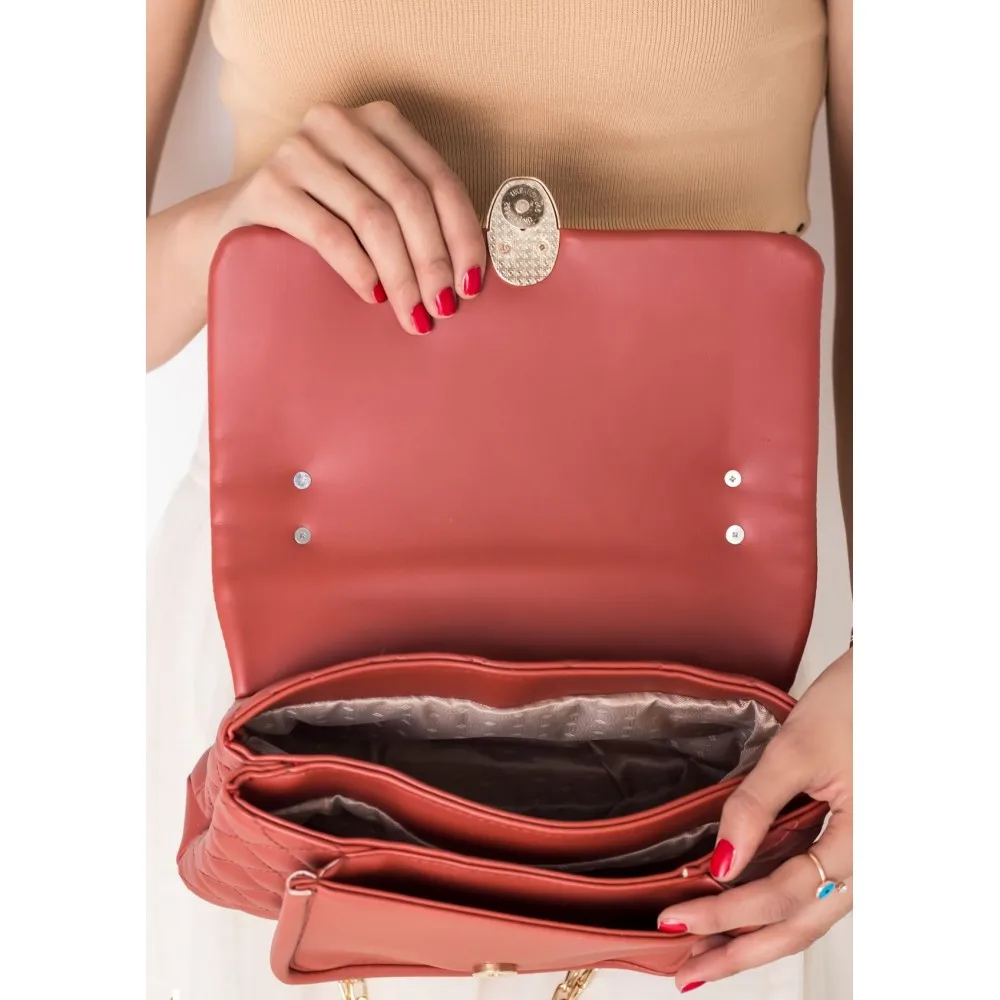 

Red Color Gold Look Chain Crossbody 3 Compartments Flashy Envelope Women Lady Rectangular Pattern Bag With Magnetic Cover
