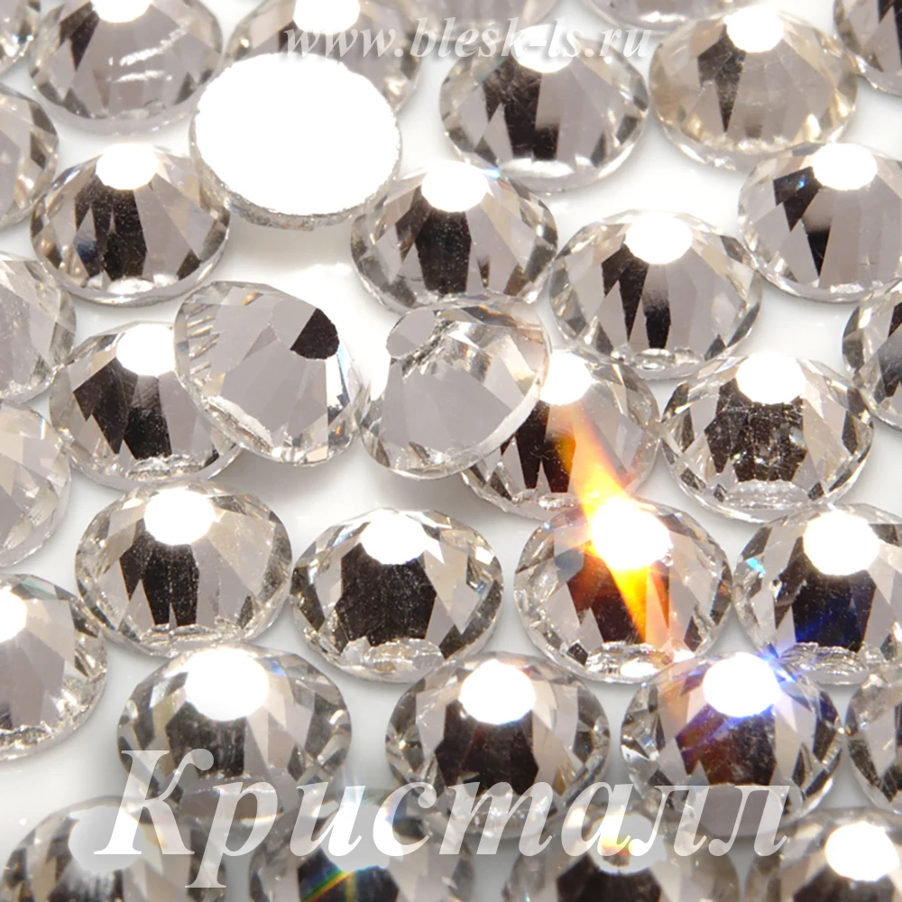 Блестящие стразы холодной фиксации цвет кристалл фасовка по 100 штук размеры ss4 (1