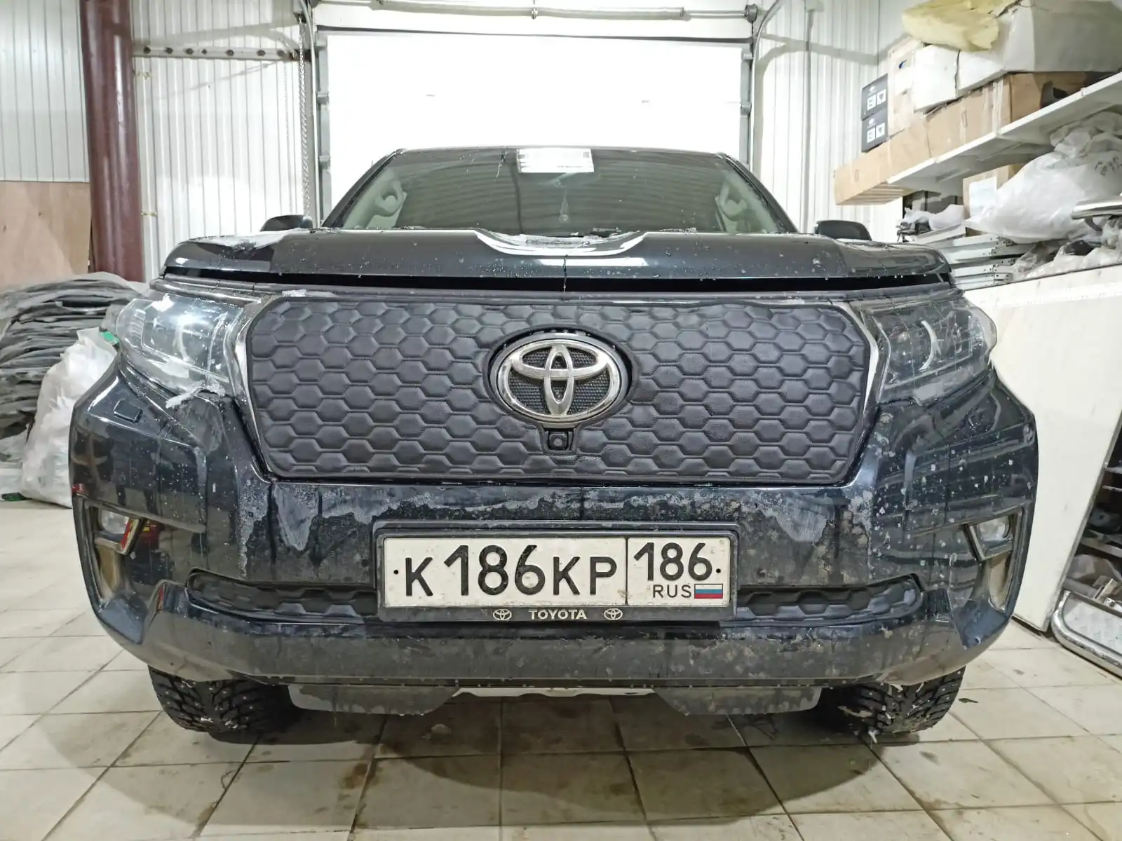 Маска утеплитель радиатора для внедорожника Toyota Land Cruiser Prado 2017-2021 |