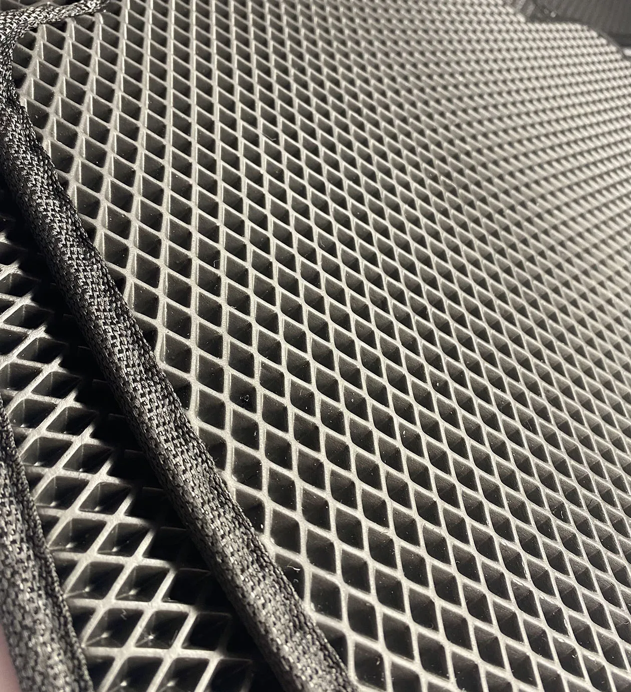 Mats Eva Chevrolet Niva in auto EVA carpets |