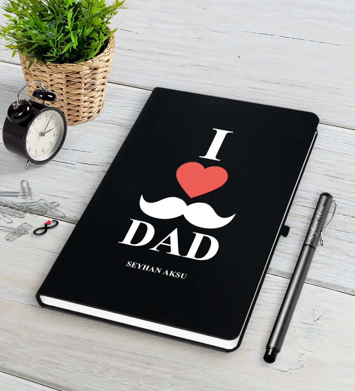 

Персонализированная черная ручка для записной книжки Love Papa
