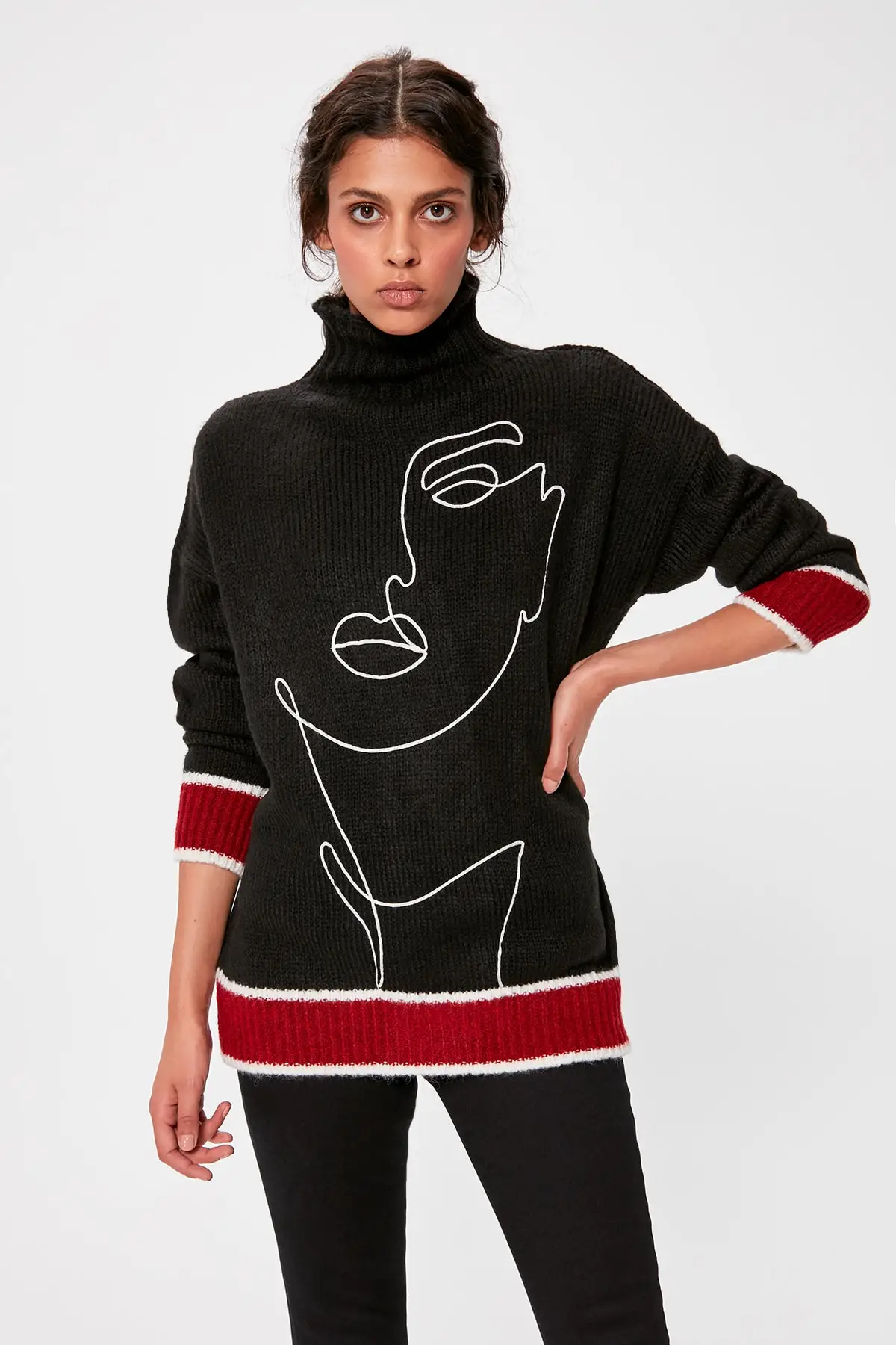 Trendyol черный трикотаж с принтом свитер TWOAW20KZ0276| |