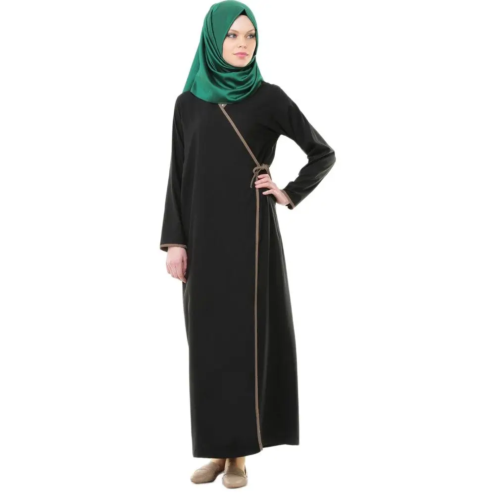 

Comfortable and Useful Women's Prayer Clothes in Different Colors