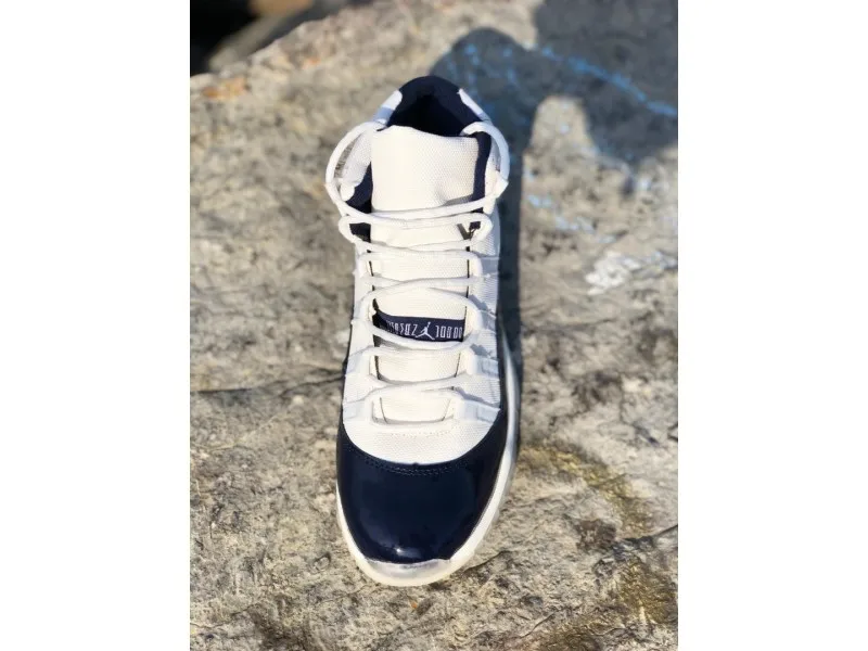 Jordan 11 ретро белый и синий