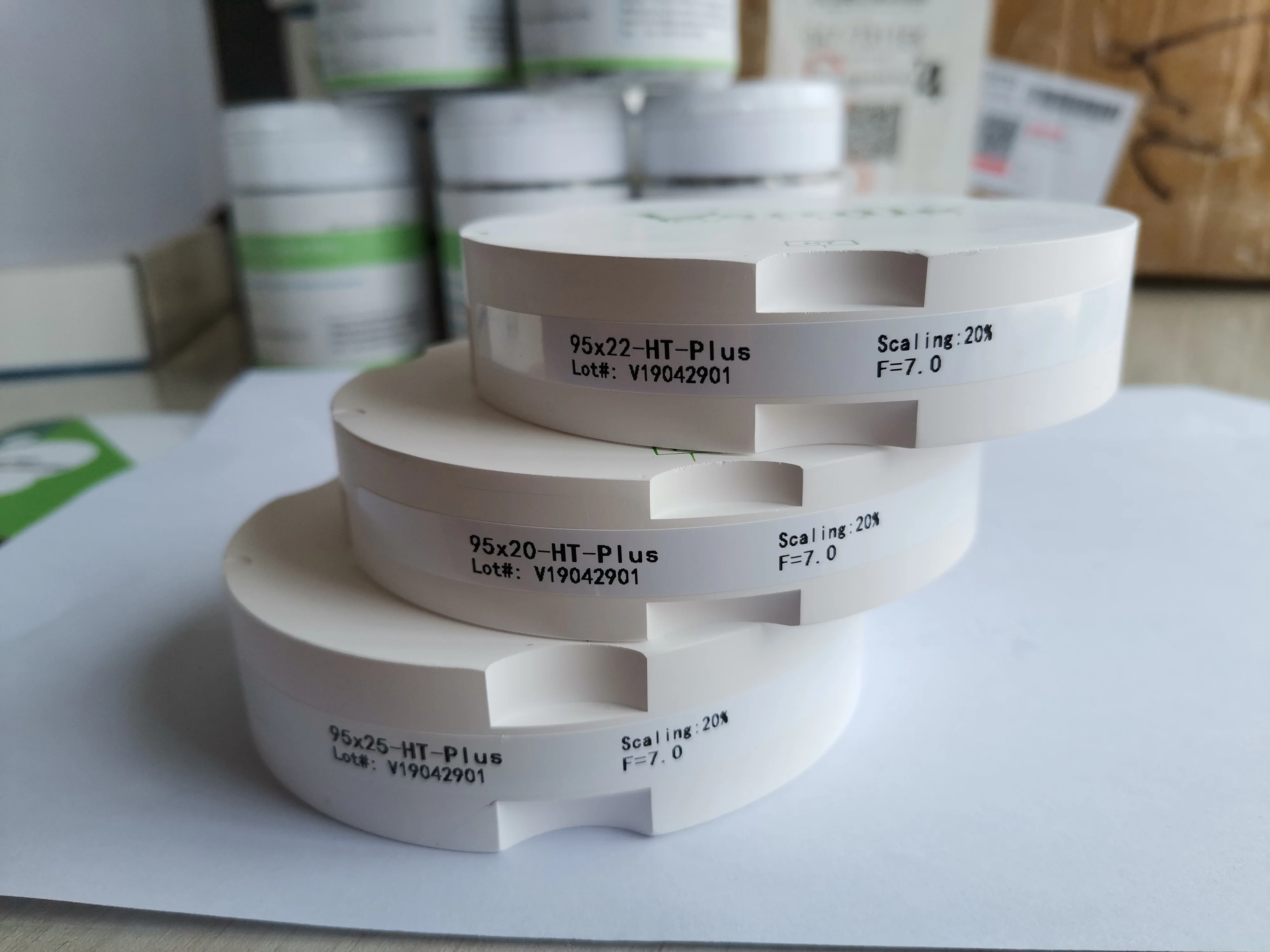 

95mm Zirconia Blocks UT Multilayer for Zirkonzahn CADCAM System