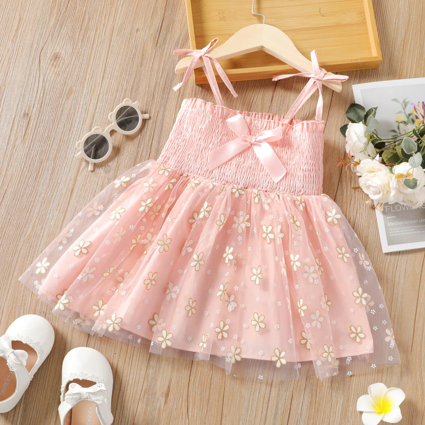 

PatPat Toddler Girl Floral Glitter Bowknot Design Smocked Mesh Cami Dress