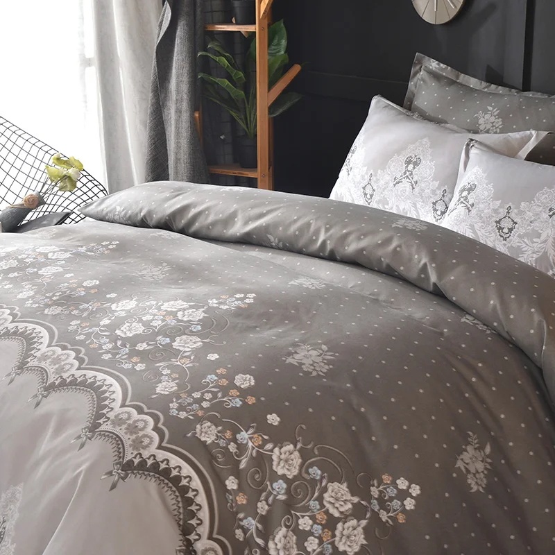 Роскошный комплект постельного белья с цветочным кружевом и принтом Комплект в