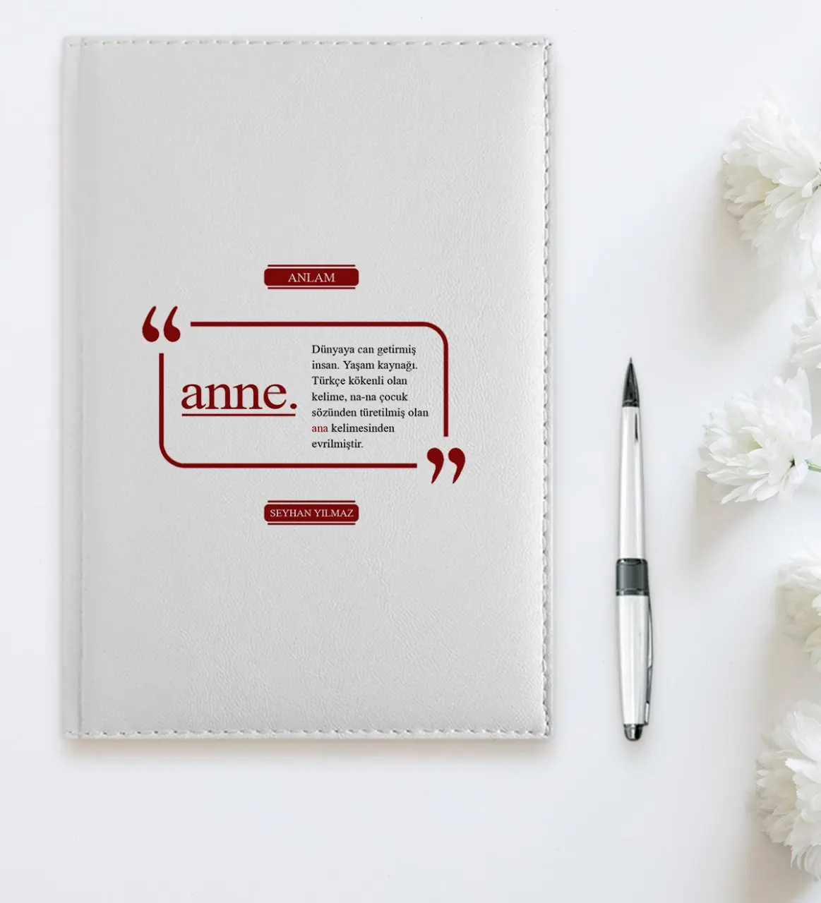 

Personalized Mother 2020 White Leather Organizer-2