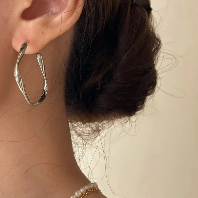 

VENTFILLE 925 Silver Stud Earrings For Women Vintage Elegant Twisted C-Shape Bride Wedding Jewelry Gift Prevent Allergy