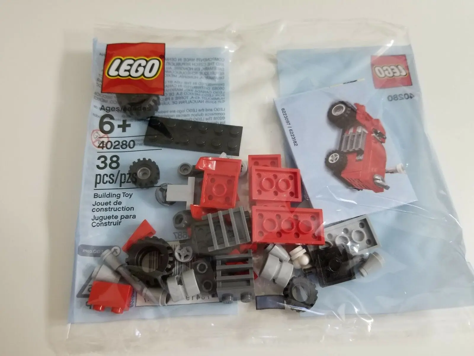 Конструктор LEGO Monthly Mini Model Build 40280 Красный трактор polybag | Игрушки и хобби