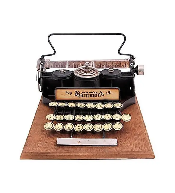 

Ностальгическая декоративная Черная машинка