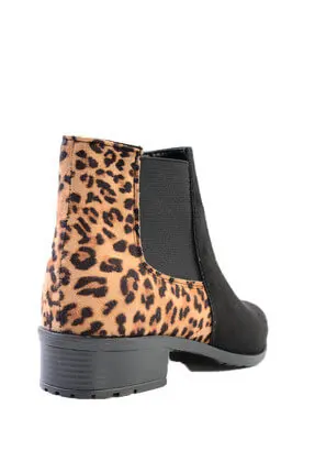 Женские ботинки черного цвета с леопардовым принтом | Обувь