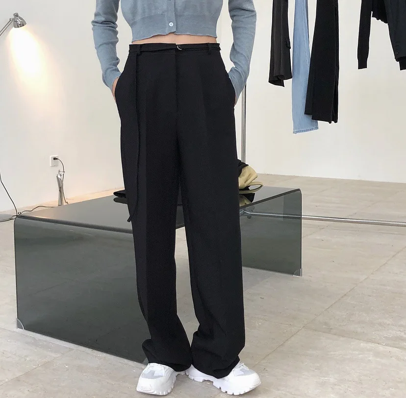 woman new model elegant trousers