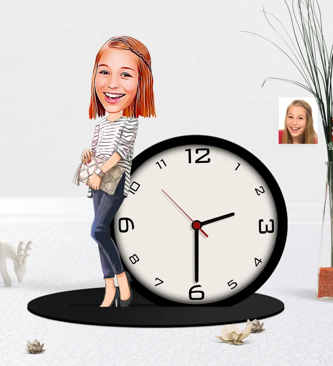 

Персонализированная Женская карикатура деревянного безделушка стол Saati-11