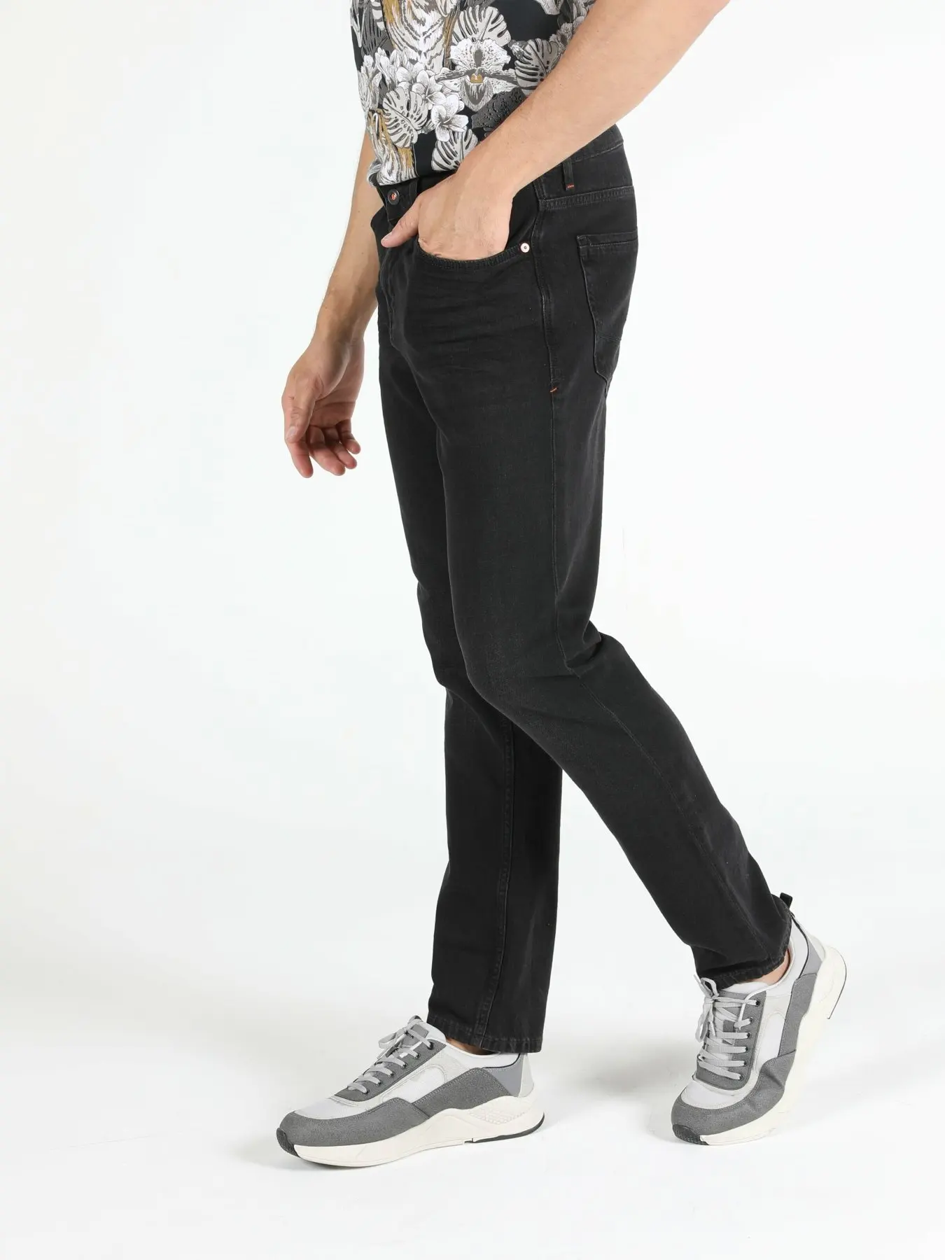 

Denim Men Pants CL1050265