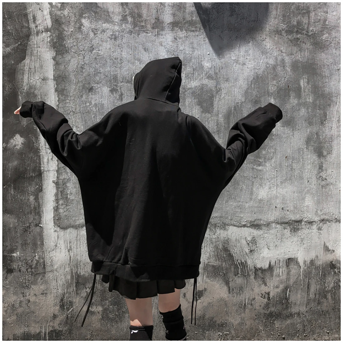 

ATSUNNY Punk Graphic Print Zipper Ribbon Hooded Hoodie Hip Hop Hoodie Cool Oversize Coat Fashion Sweatshirt Streetwear Autumn