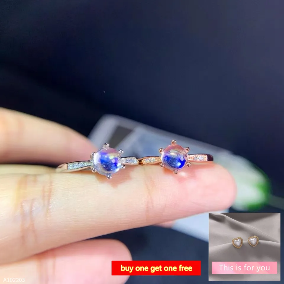 Женское кольцо с сапфиром из серебра 925 пробы инкрустированным натуральным