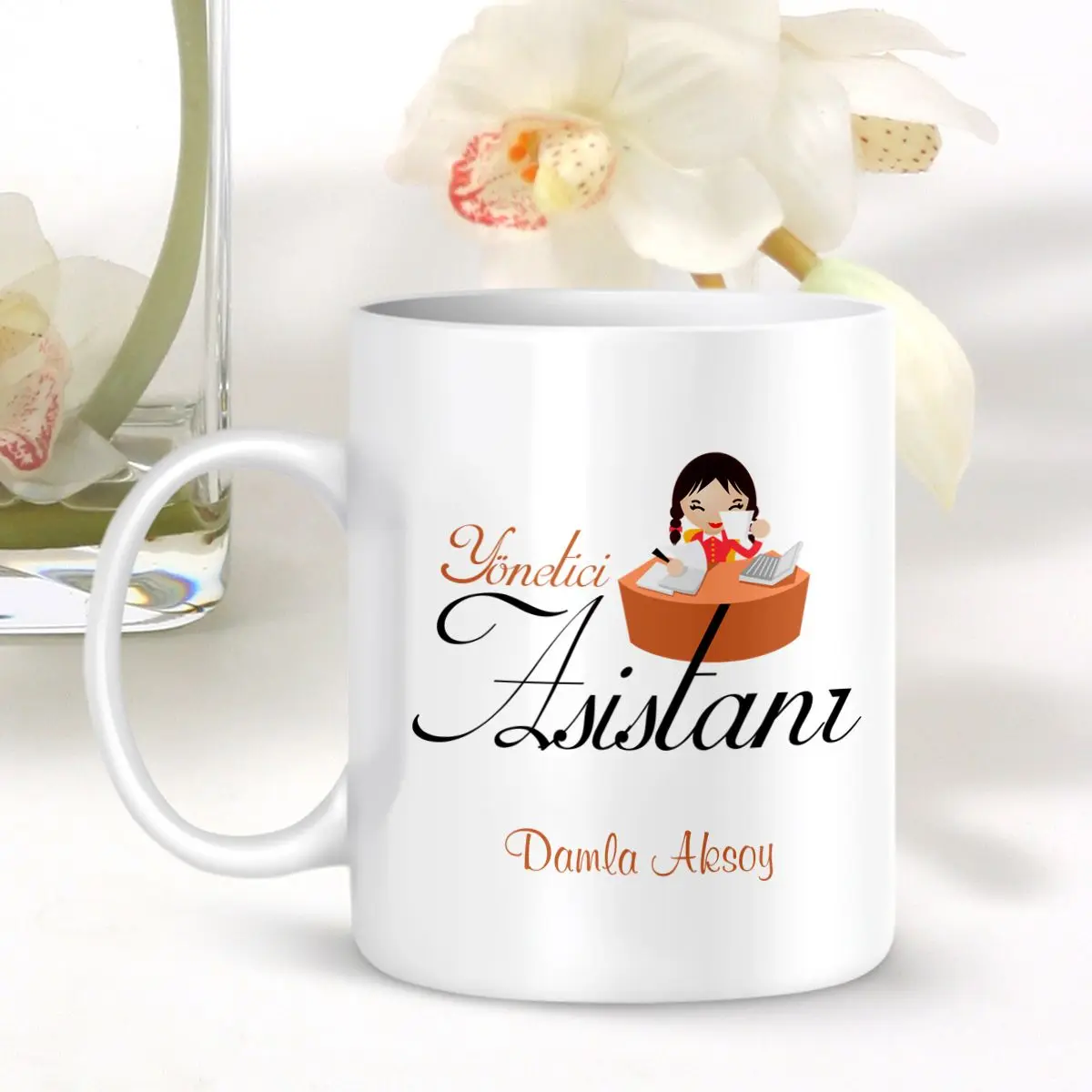 

Персонализированная профессиональная белая чашка с помощником руководителя-001