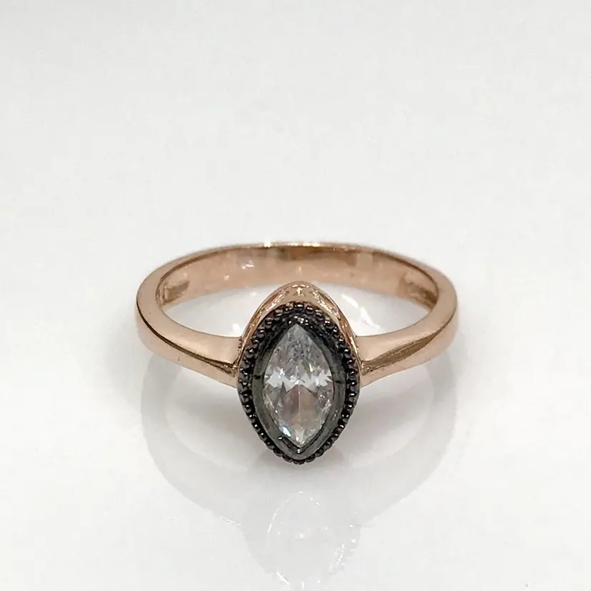 Челнок огранки камень алмазный узор серебряный элегантный стильный Серебряный