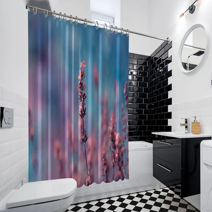 Занавеска для душа Летний сад Лавандовые цветы цветет на становится размытым фон