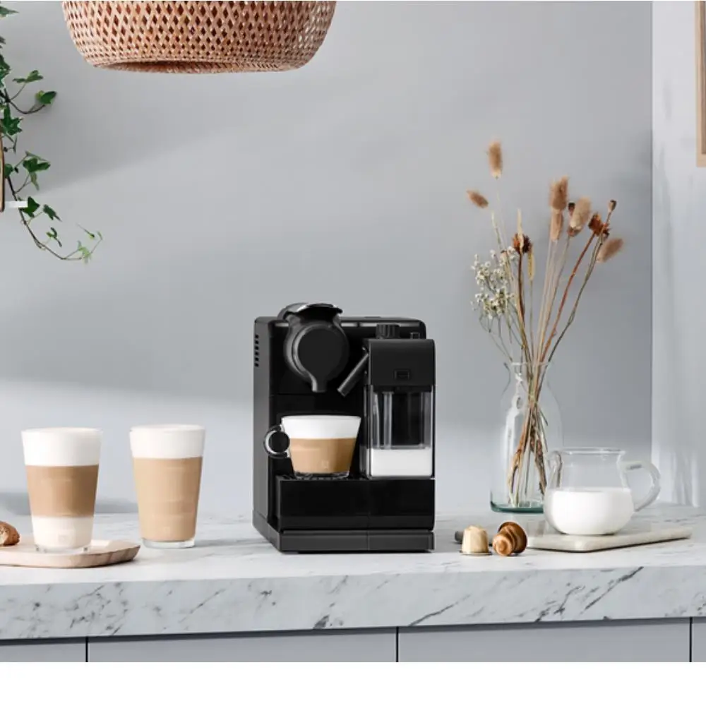 Капсульная кофемашина Nespresso De'Longhi Lattissima Touch Animation EN 560 B | Бытовая техника