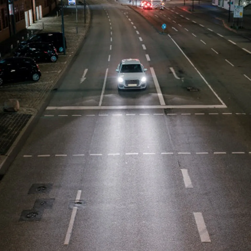 Комплект галогенных ламп Philips H7 12V 55W x-tremevision G-Force с цветовой температурой 3500K [Philips 12972xvgs2] включен.