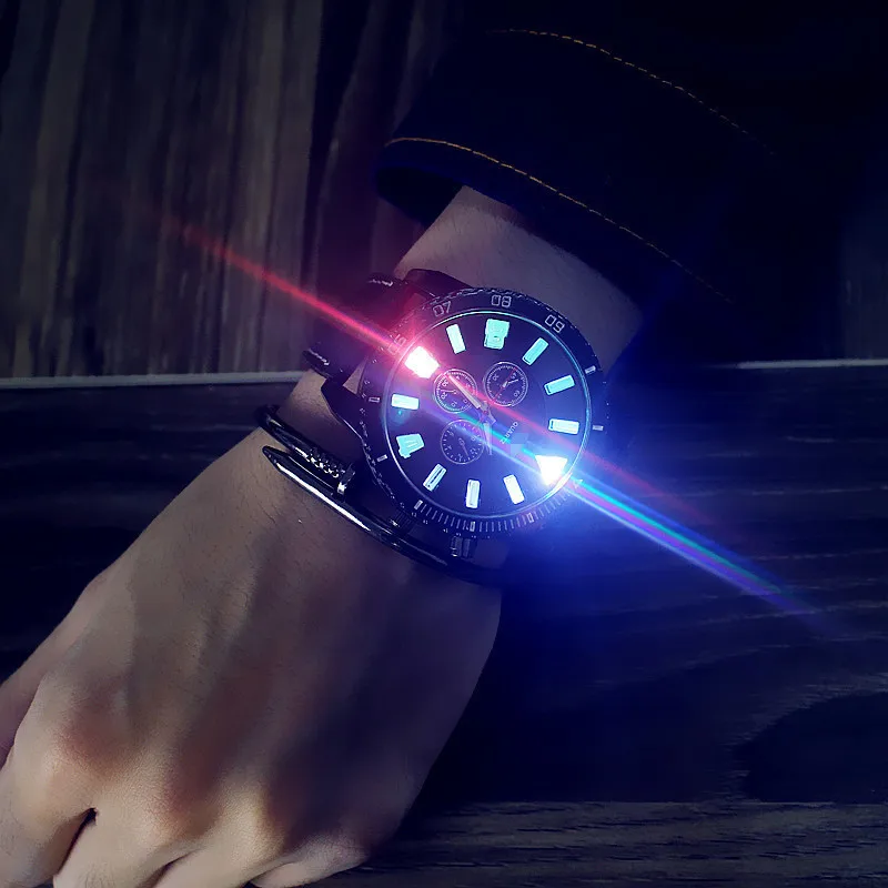 Женские кварцевые часы со стразами простые повседневные наручные с силиконовым