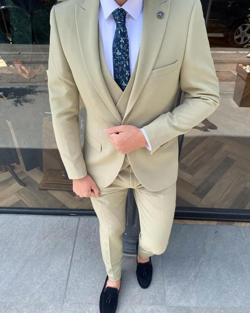 

Khaki Luxury Wedding Man Suit Custom Made Groom Tuxedos Mens Wear Three Pieces (Jacket+Vest+Pants) Prom Wear