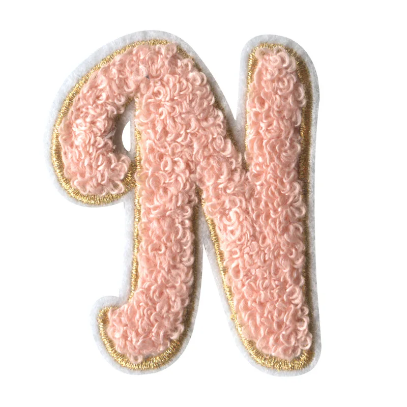 Высокое качество розовый пушистый вышивка с нашивками в виде сердец для ткани на