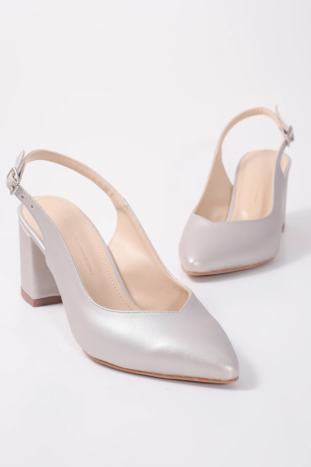 

Women's Open Back Platinum Classic High-Heeled Shoes