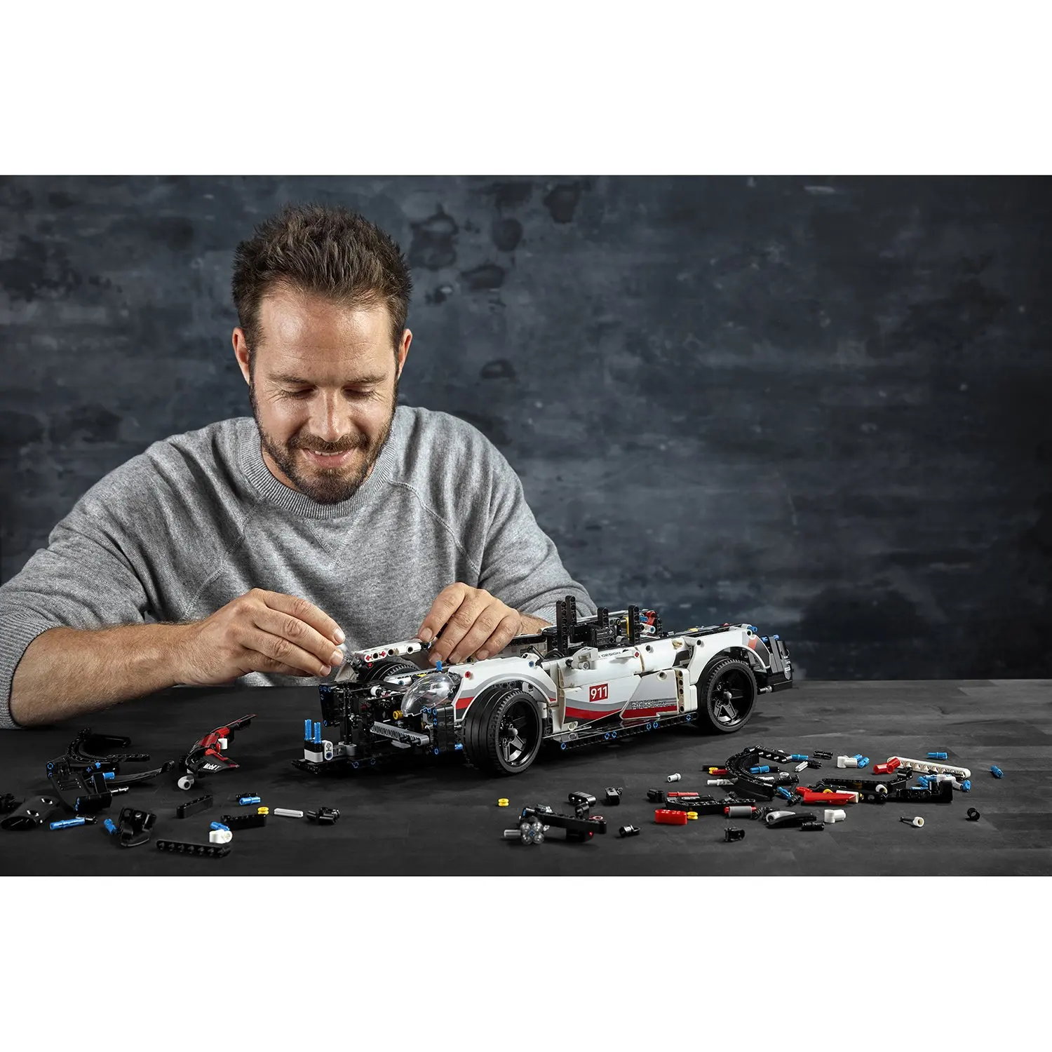 Конструктор LEGO Technic Porsche 911 RSR 42096|Блочные конструкторы| |