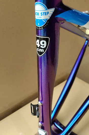 

Carbon Road Bicyle Frame 700C V Brake Full Carbon Bike Frame New Design Chameleon Color 49 52 54 56 58cm 2 Year Warranty thrust