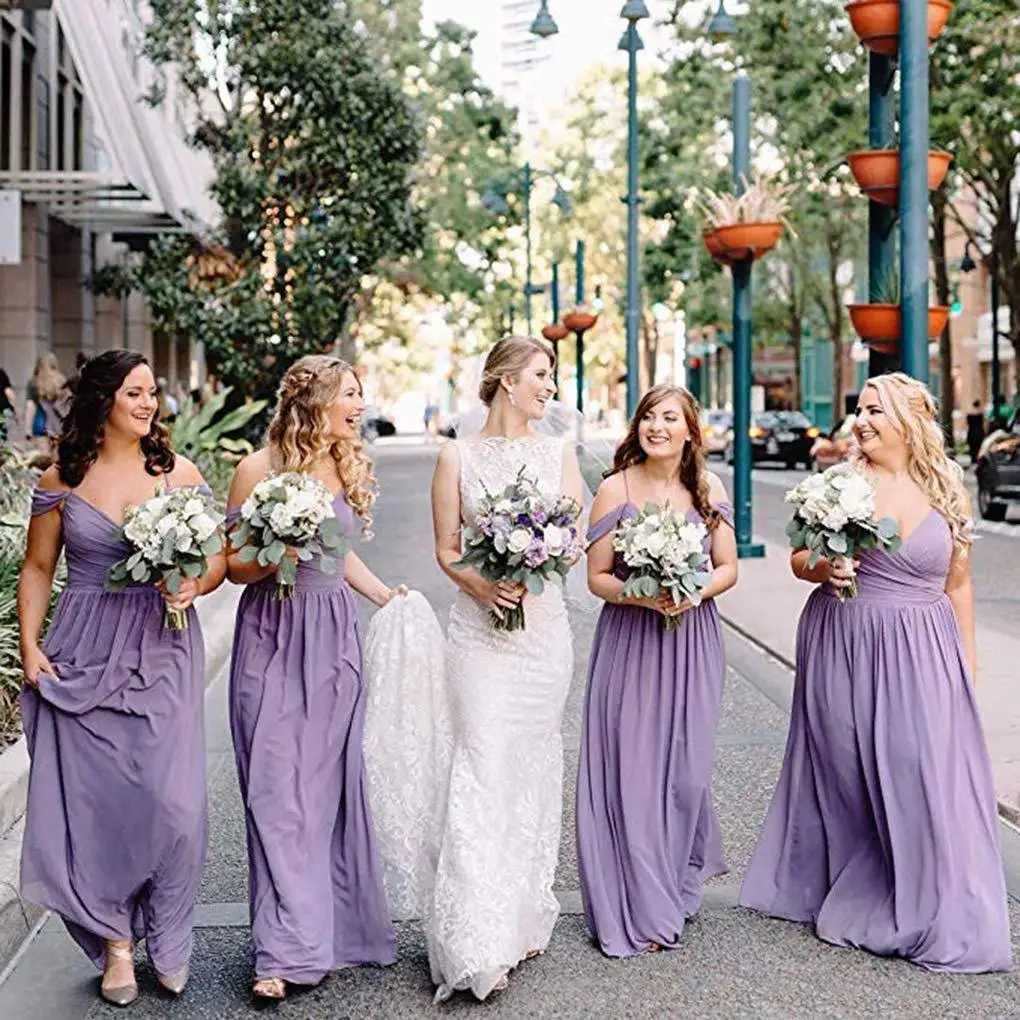 Недорогие плиссированные шифоновые платья CloverBridal с открытыми плечами размер