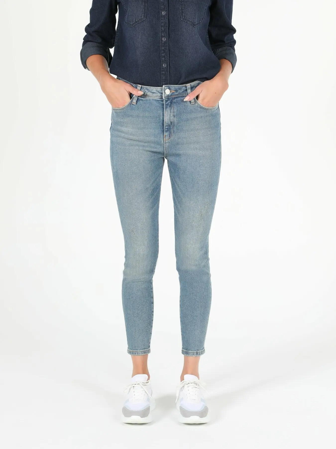 

Denim Woman Pants CL1051953