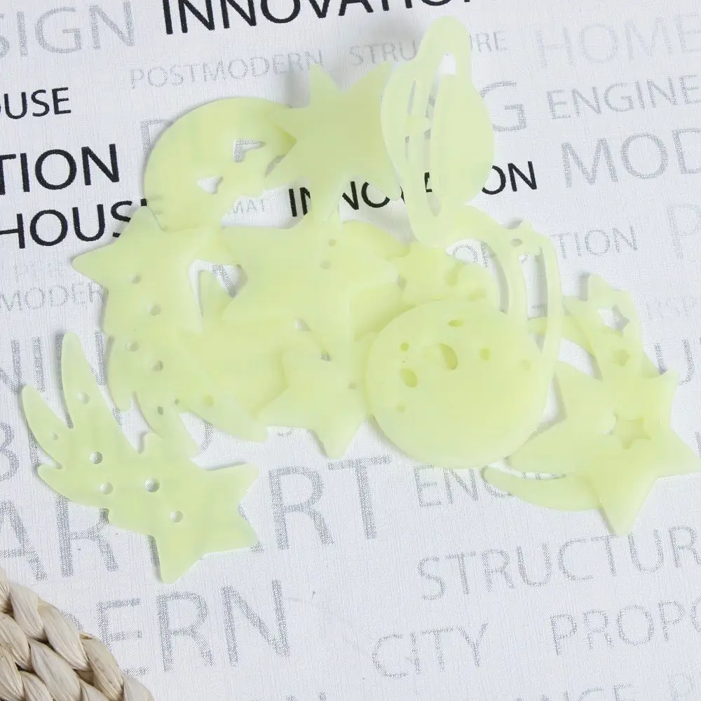 

12PCS/Bag Fluorescent Stickers Universe Planet Star Glow Dark Luminous Celling Wall Art Home Paste Ceiling Decoration Decal Tags