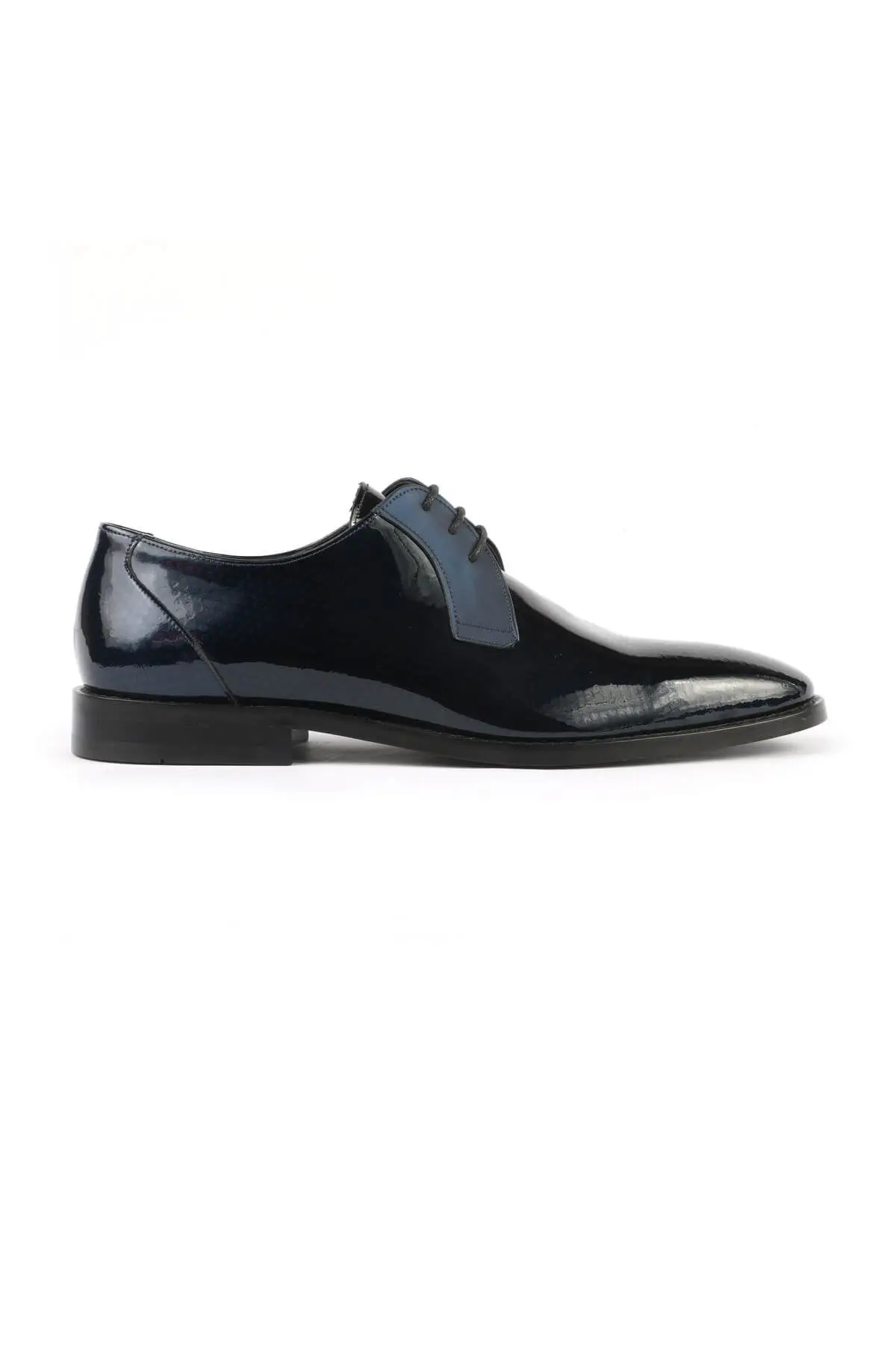 

Libero 2 Different Color Classic Shoes new season design good quality men classic shoes
