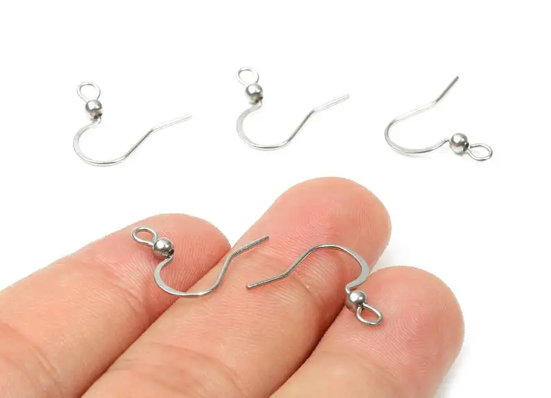 

Brass Earring Hook 3.2 - Brass Earring Wires - Silver Tone Plated - Jewelry Supplies - 50Pcs/Lot - 18.65x16.31x2.97mm - PP2822