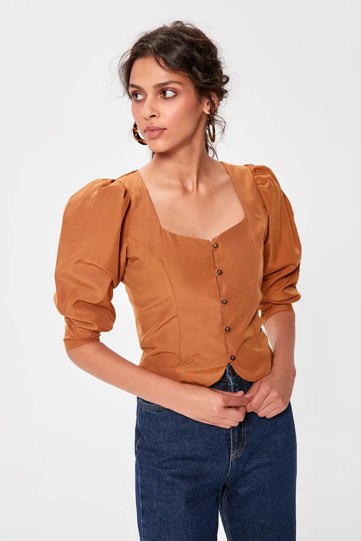 Trendyol верблюжьи бусины детальные Bluz TWOAW20BZ0465