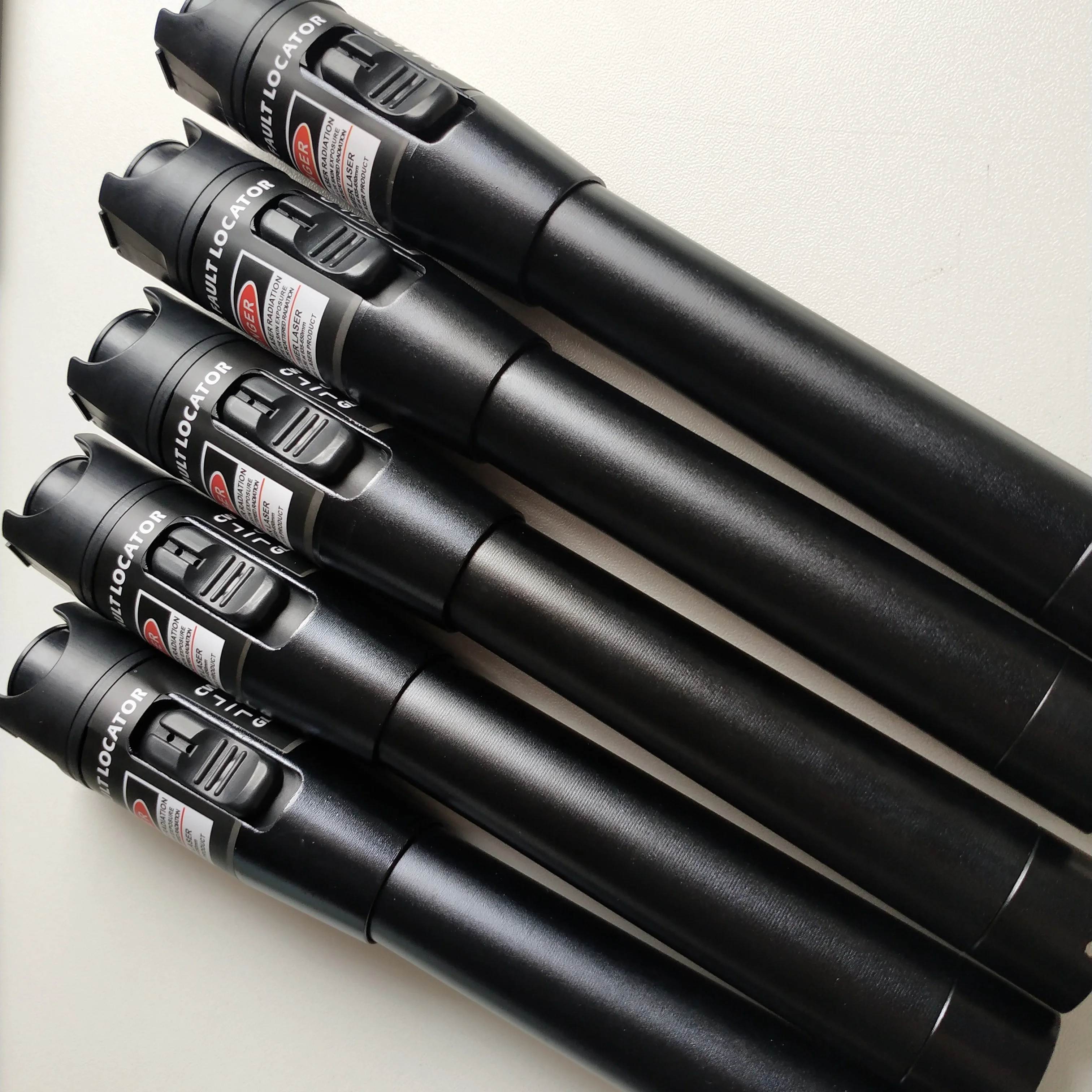 

Free shipping Visual Fault Locator 15mW 25mW 35mW 45mW 55mw Fiber Optic Red Laser Light Pen Type Support SC FC ST Adapter