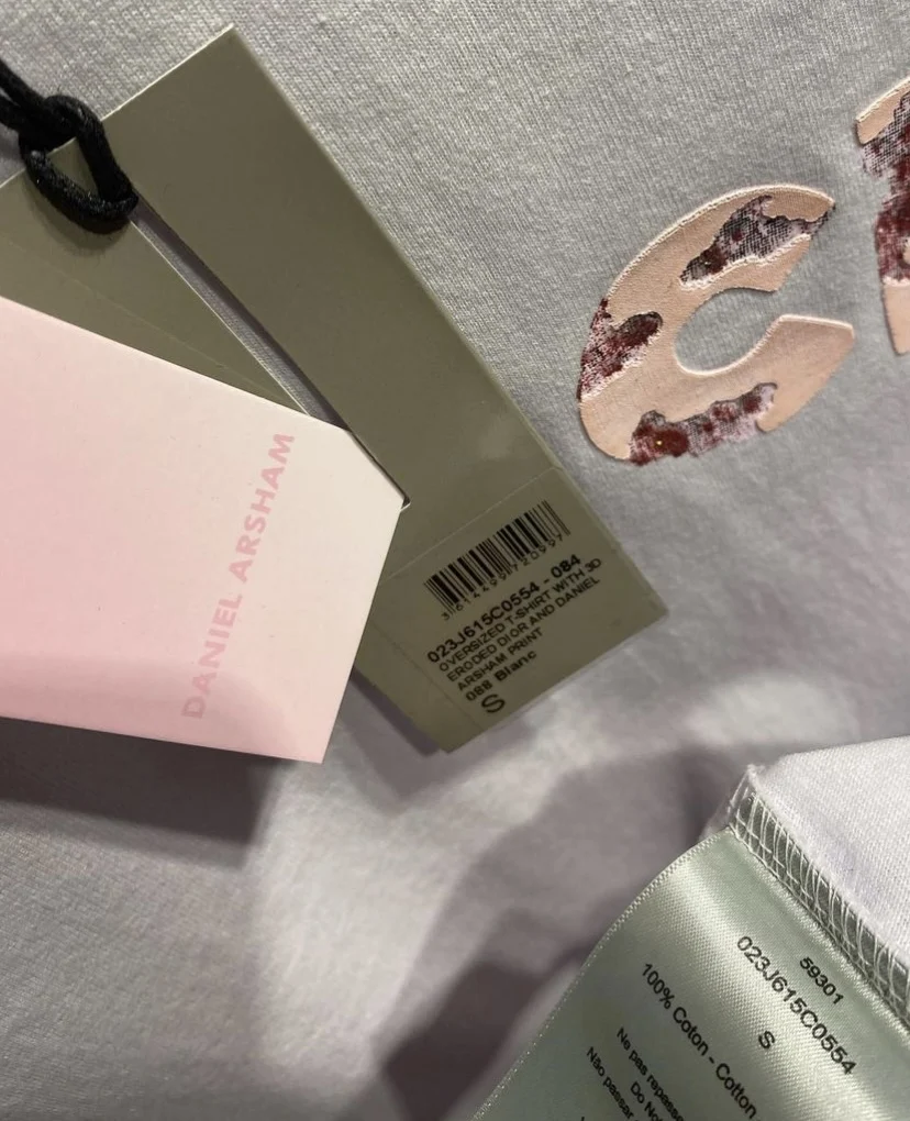 

HIGH QUALITY T-SHIRT